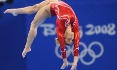 费德勒爆冷击败TL，比分优势明显引爆全场！