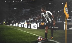 大奖赛转会风云：武汉三镇盯上锋线强援，谢震业或成交易筹码